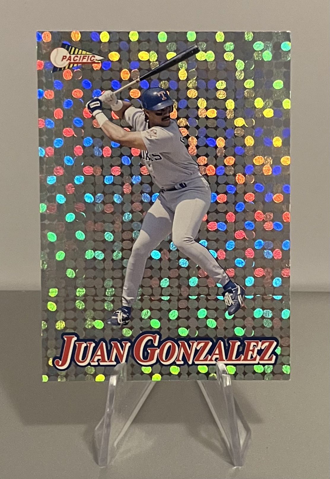 1994 Pacific Crown Collection JUAN GONZALEZ Silver Circles PRISM #2 Rangers