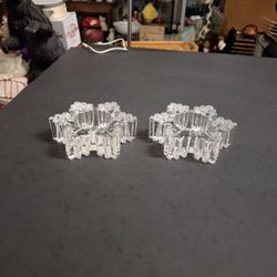 Yankee Candle Snowflake Or Star Shaped Clear Glass Set Of 2 Tealight/Votive Candle Holders W/Ribbed Sides 4.5"W X 1.5"H Weighs 13 OZ Each