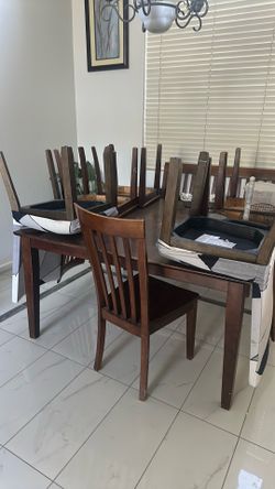 Dining table with 5 chair and wooden bench