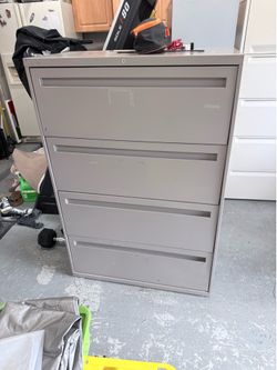2 Lateral filing cabinets