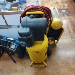 DeWalt Compressor With Hose
