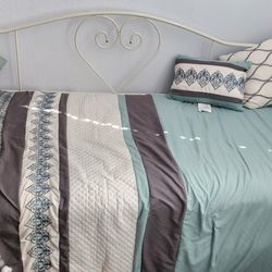 Trundle Bed With A Twin Mattress for Sale in Richmond CA OfferUp