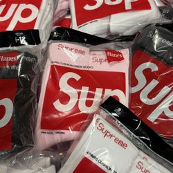 Supreme Socks 