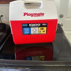 Igloo Playmate 16 Qt Cooler 