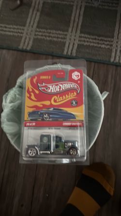 Hot Wheels Classics Series 5 #26 Convoy Custom w/ Real Riders Chase T-Hunt
