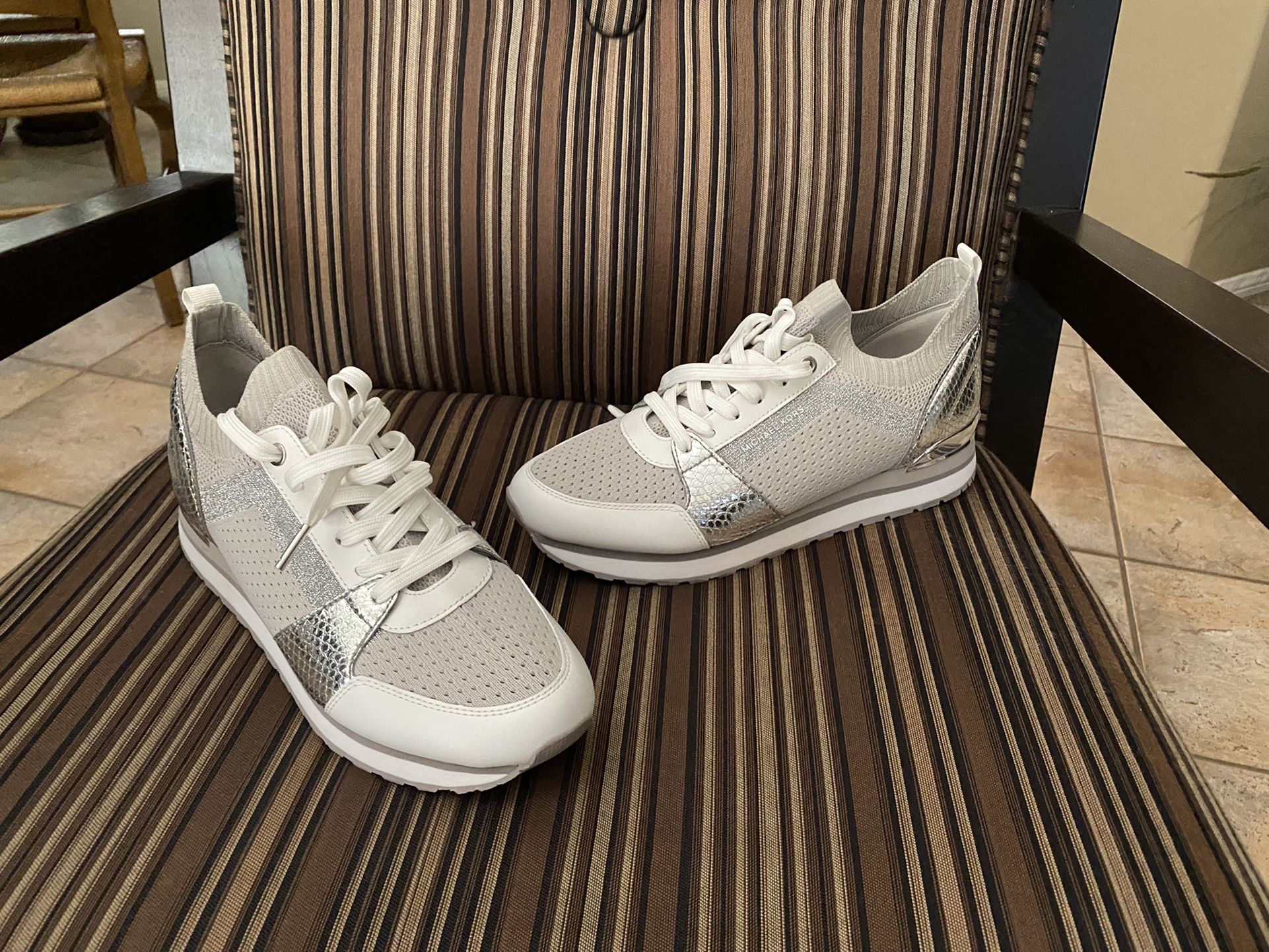 Michael Kors Billie Knit Trainer Fabric Aluminum/White/Silver Sneakers