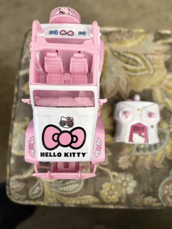 Hello Kitty - 12” Jeep Wrangler Pink - Remote Control RC - Jada - TESTED Works