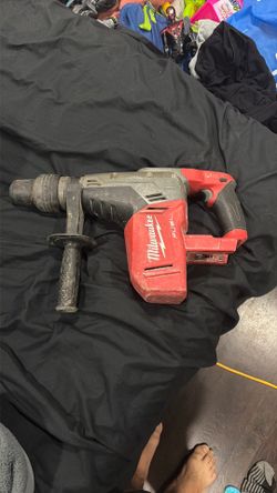 Milwaukee rotary hammer