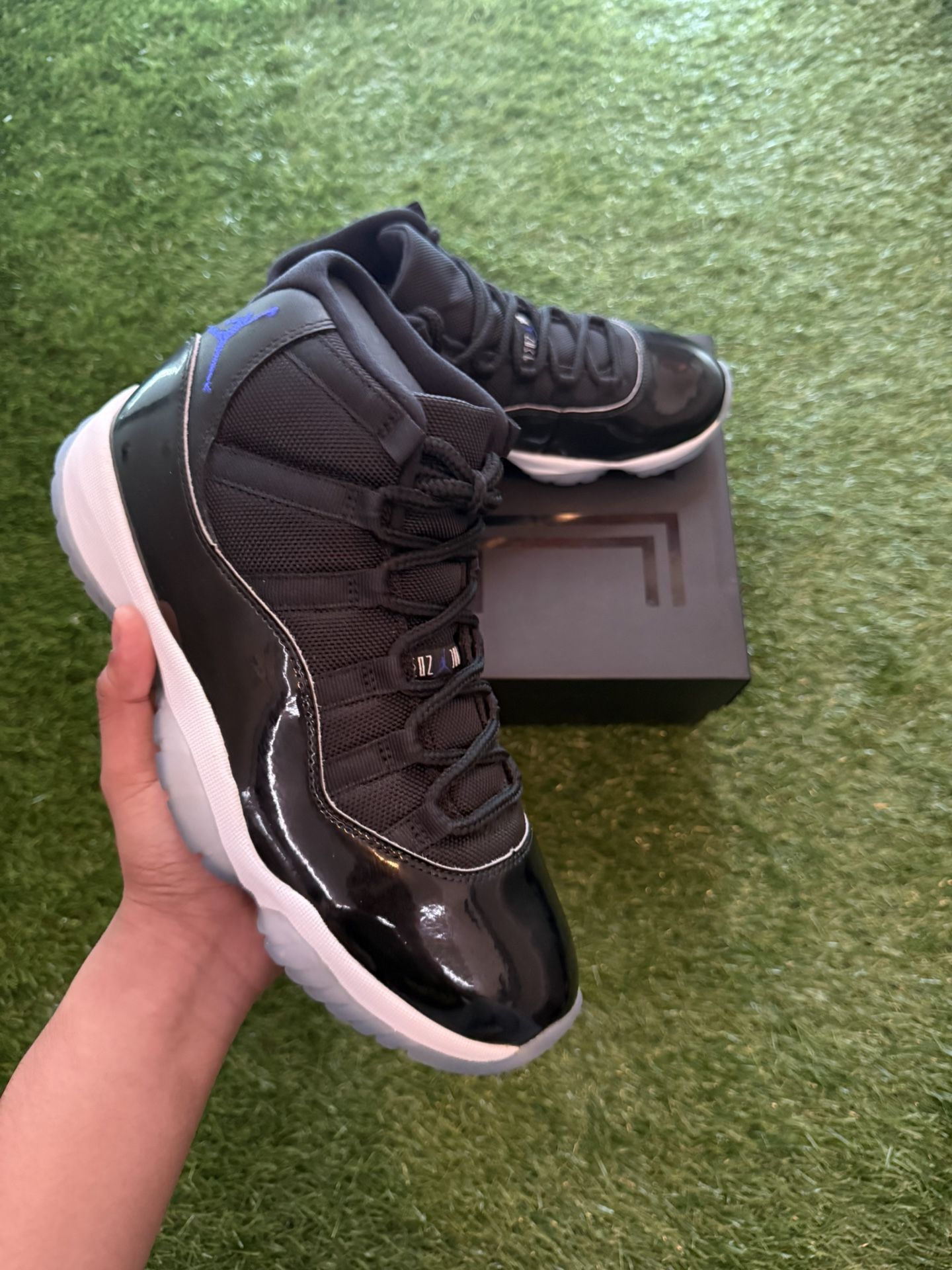 JORDAN 11 ‘SPACE JAM’