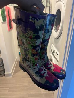 Rain Boots - Size 10