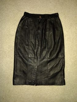 EUC Vintage black leather pencil skirt