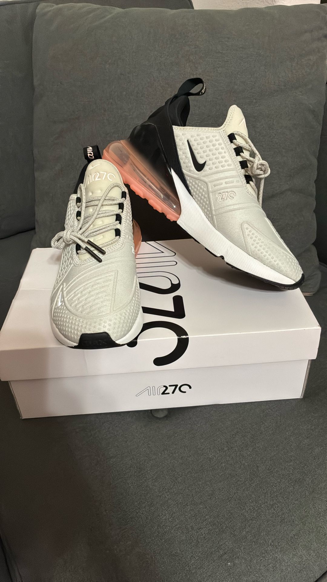 Women’s Air Max 270 SE