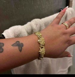Pulsera Nueva laminado d Oro ,no mancha $25, Brownsville