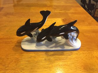 Seaworld 9 inch dolphin statue