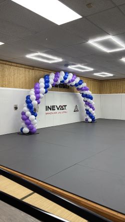 Balloon arch