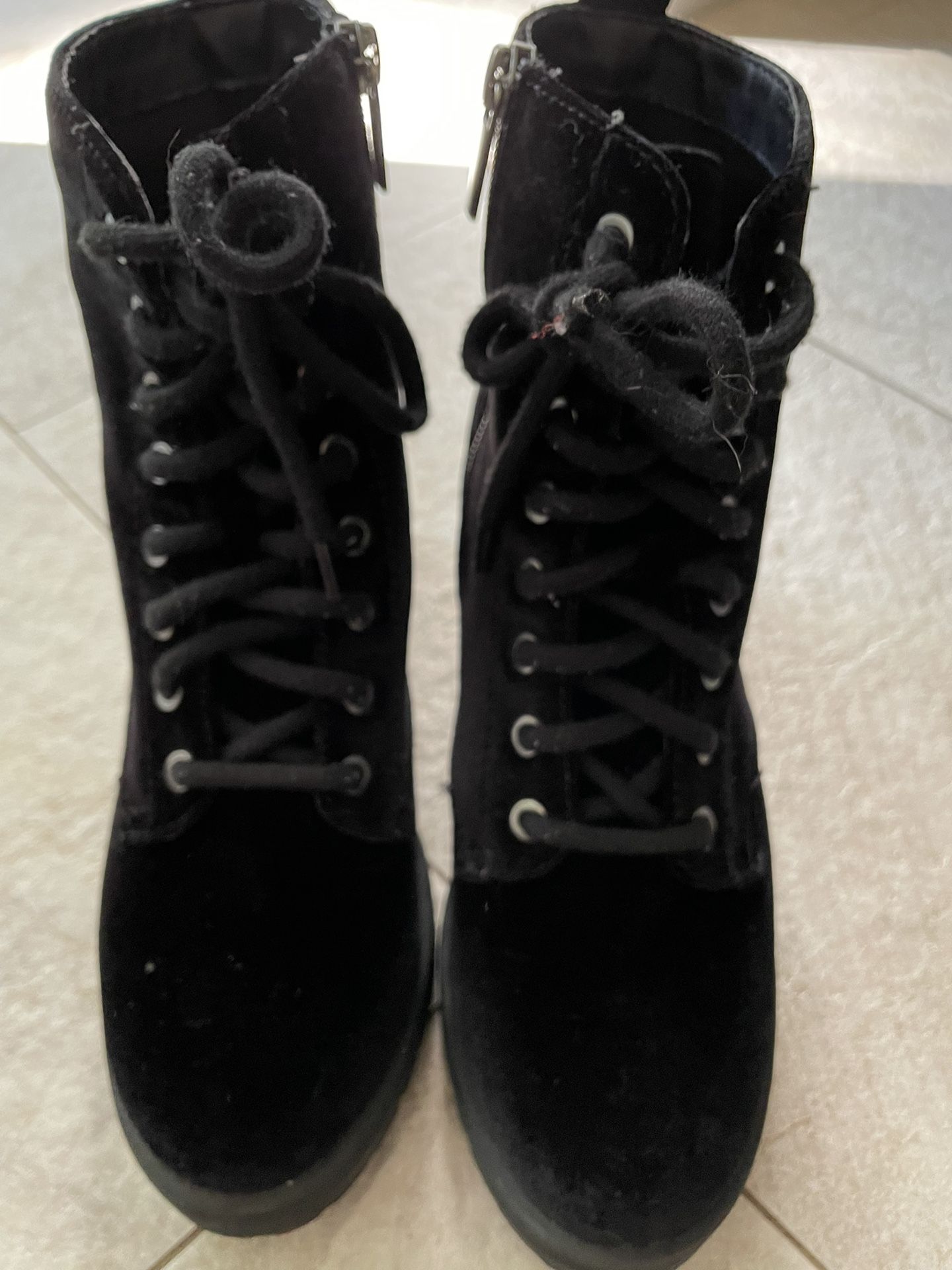 Women’s Size 6.5 Black Boots, Velvet