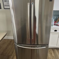 Refrigerador Samsung doble puerta casi nuevo