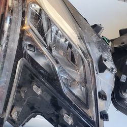 2018 2019 Cadillac Xts Healight Lamps