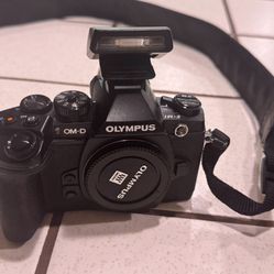 Olympus OM-D E-M1 Camera