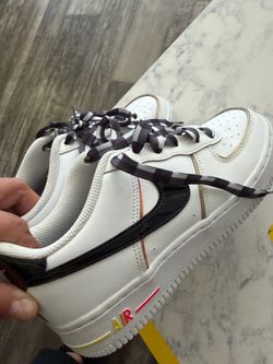Nike Air Force 1 07 LV8 Size 5 Youth