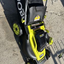 Podadora Rioby Batería Y Cargador 16 Inch