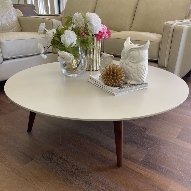 Round coffee sale table structube