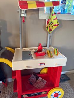 Little Tikes Ultimate Role Play Taco Cart