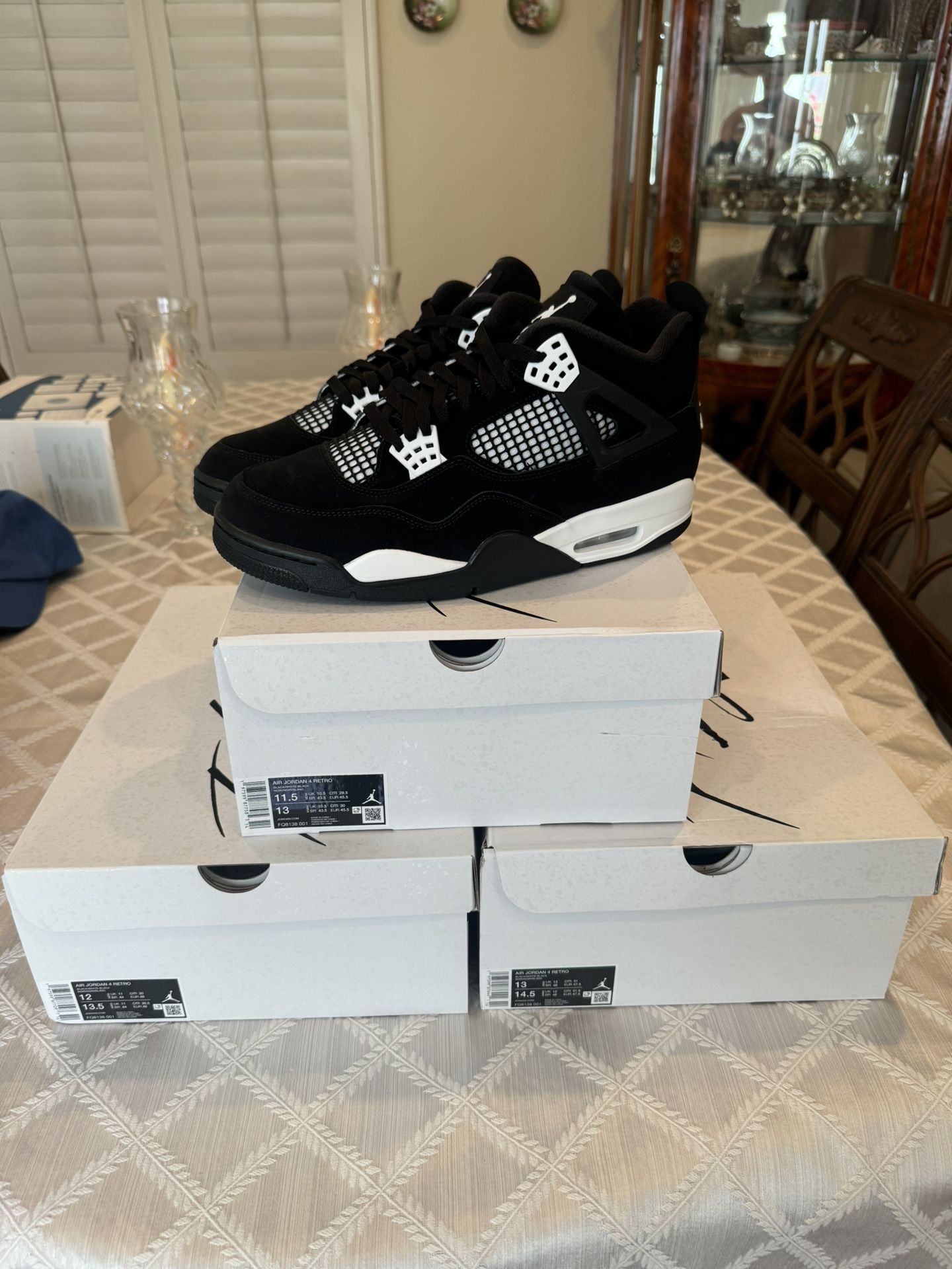 Air Jordan 4 White Thunder Size 13 BRAND NEW