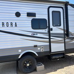 REDUCED!! 2023 Forest River Aurora 16BHX