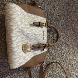 Michael Kors Bag With Straps 
