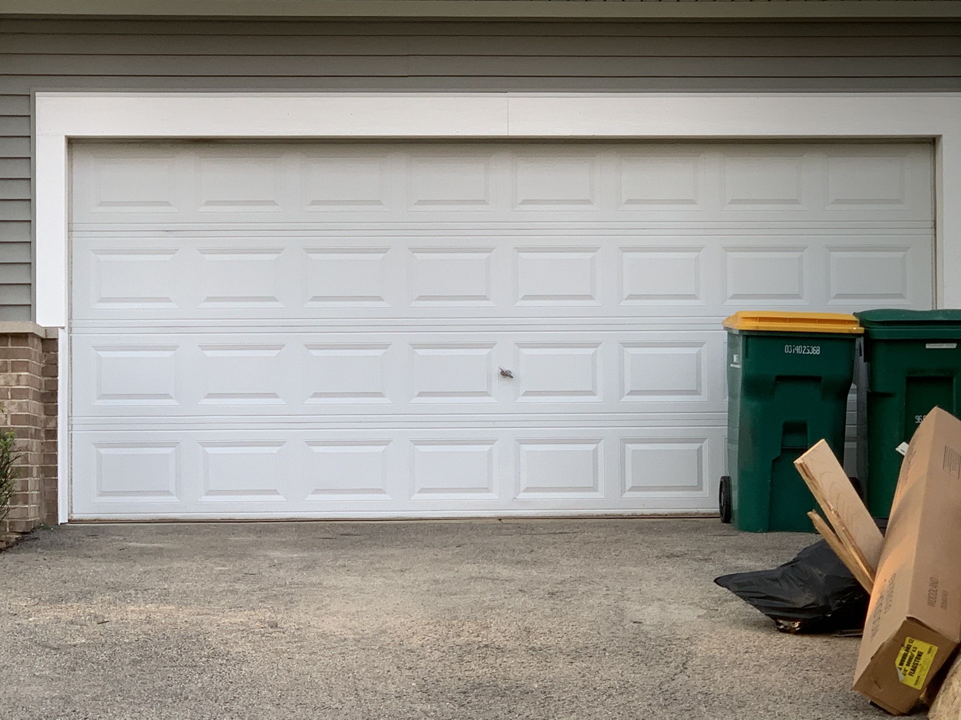 Garage door 16x7, white
