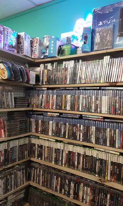 New Retro Video Games Restocked at Crescent Moon Music and Collectibles 