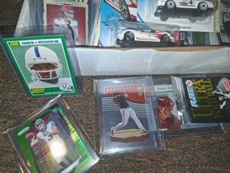 Sports cards/ hot wheels
