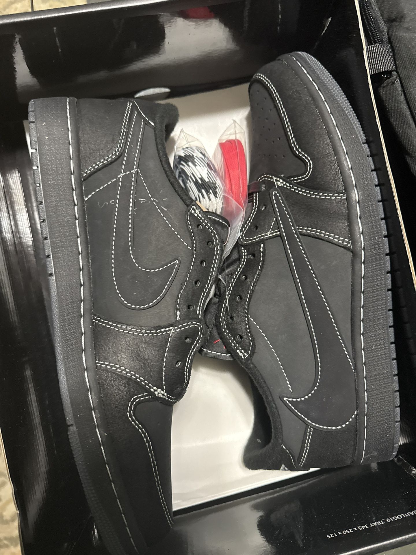 Travis Scott Phantoms size 12