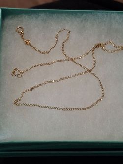 14k 18 inch 2.7g Gold chain