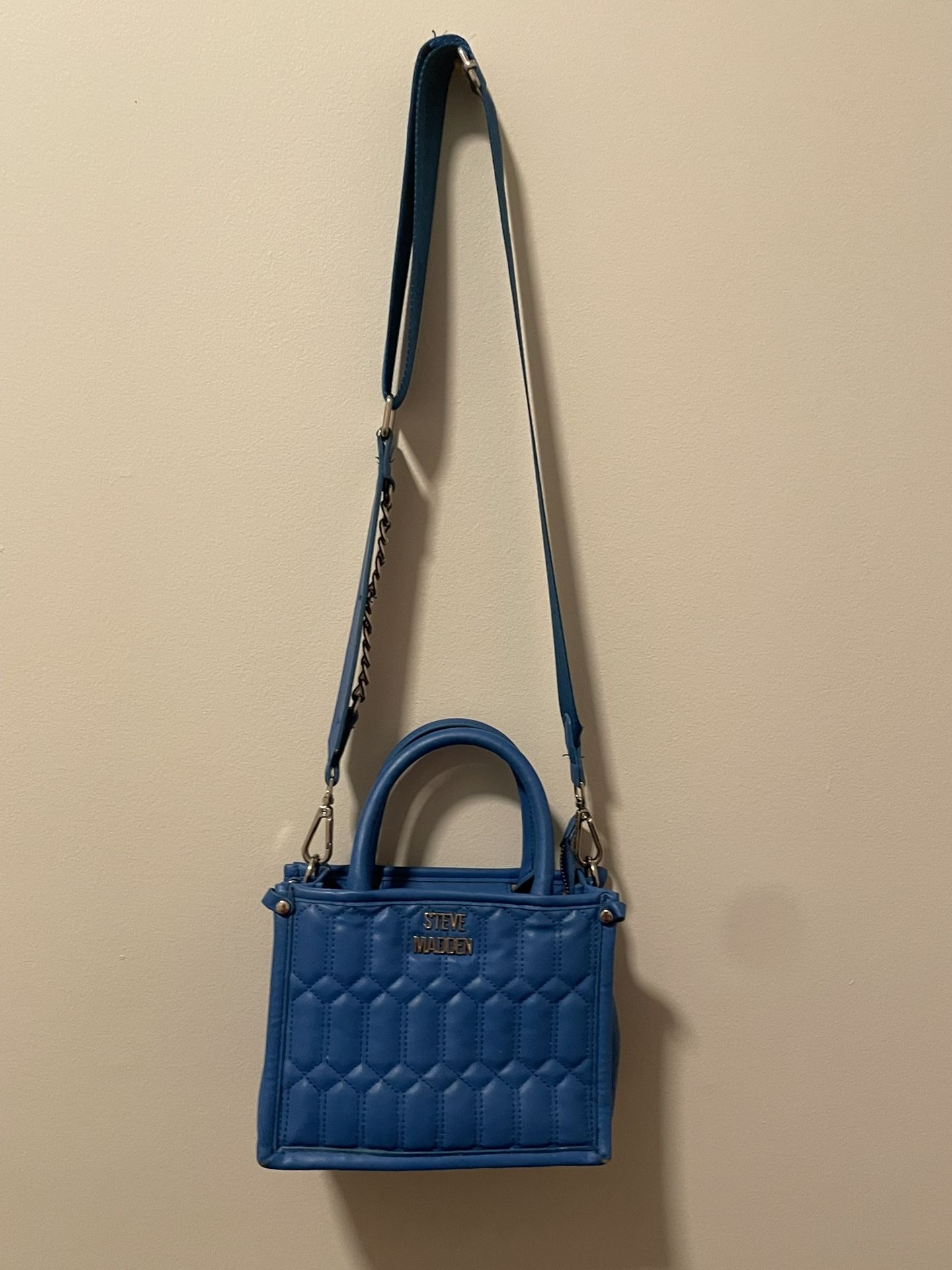 Women’s Blue Steve Madden Bniko Quilted Crossbody bag