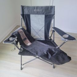 Magellan Collapsible Chair