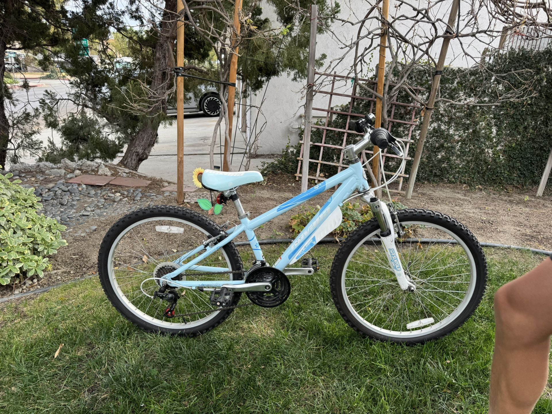 Kid/Teen Mountain Bike Novara 24” All Terrain MTB 3x7 Speed