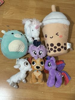 $25 For 7 Girls Toys Including Despicable Me, Lady And The Tramp, My Little Pony, Boba, Squishmallow, Etc