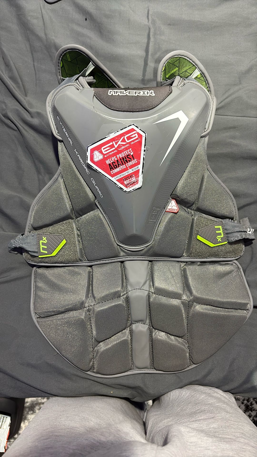 maverick goalie chest protector 