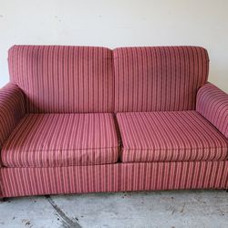 2 Red Couches With Pullout Beds