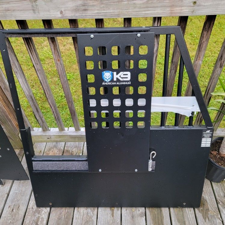 American aluminum K9 Kennel