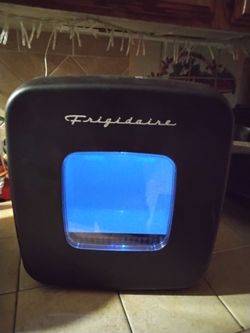 Frigidaire 12 can Mini fridge with light $14