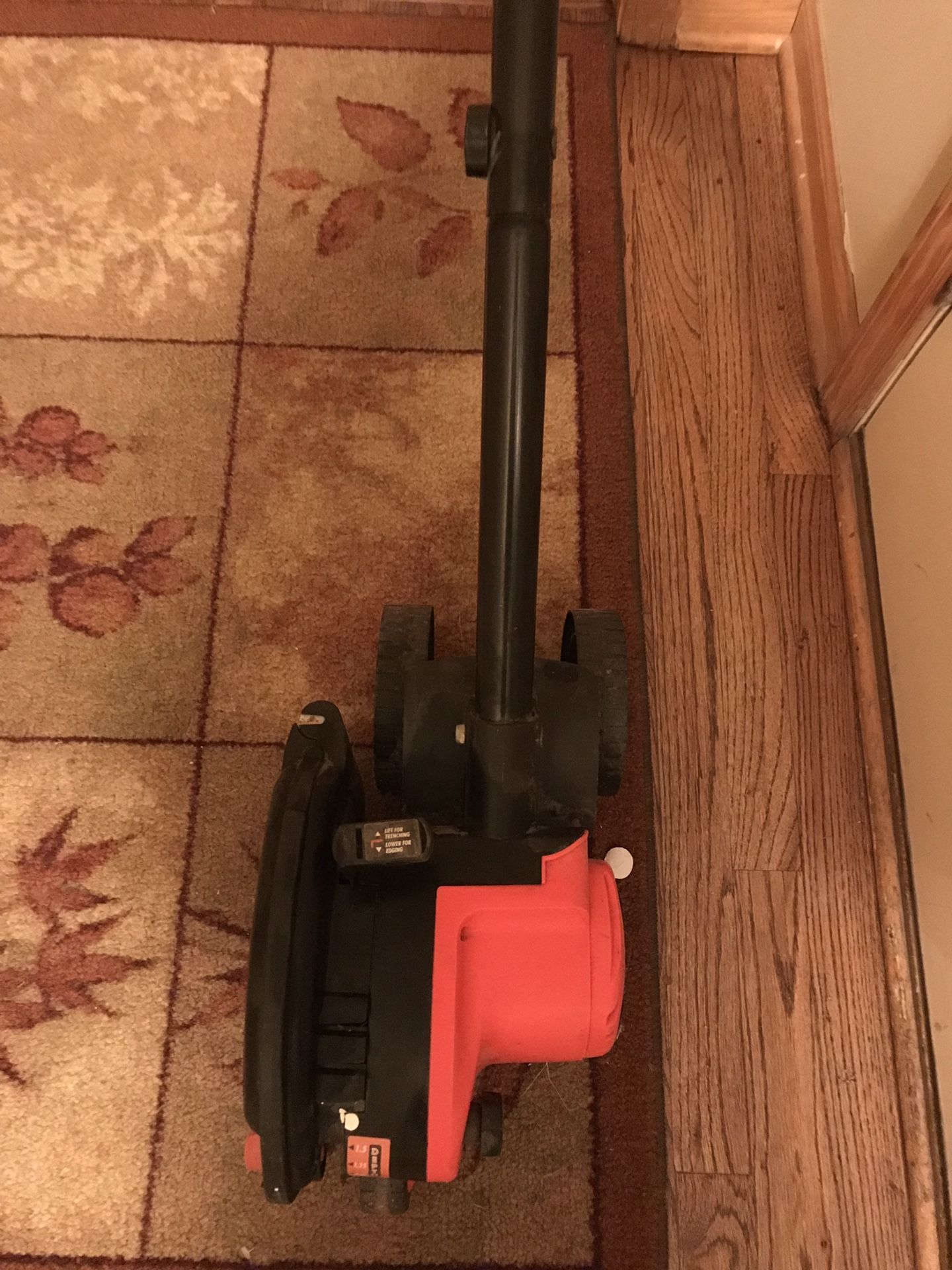 Black+Decker Edger