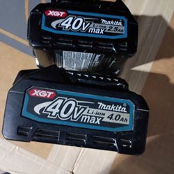 Dos  Pilas Makita 40v 2.5  y 4.0Ah 