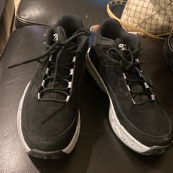 Basketball Shoes Size 6Y 