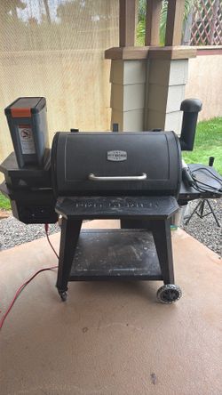 Pellet Smoker