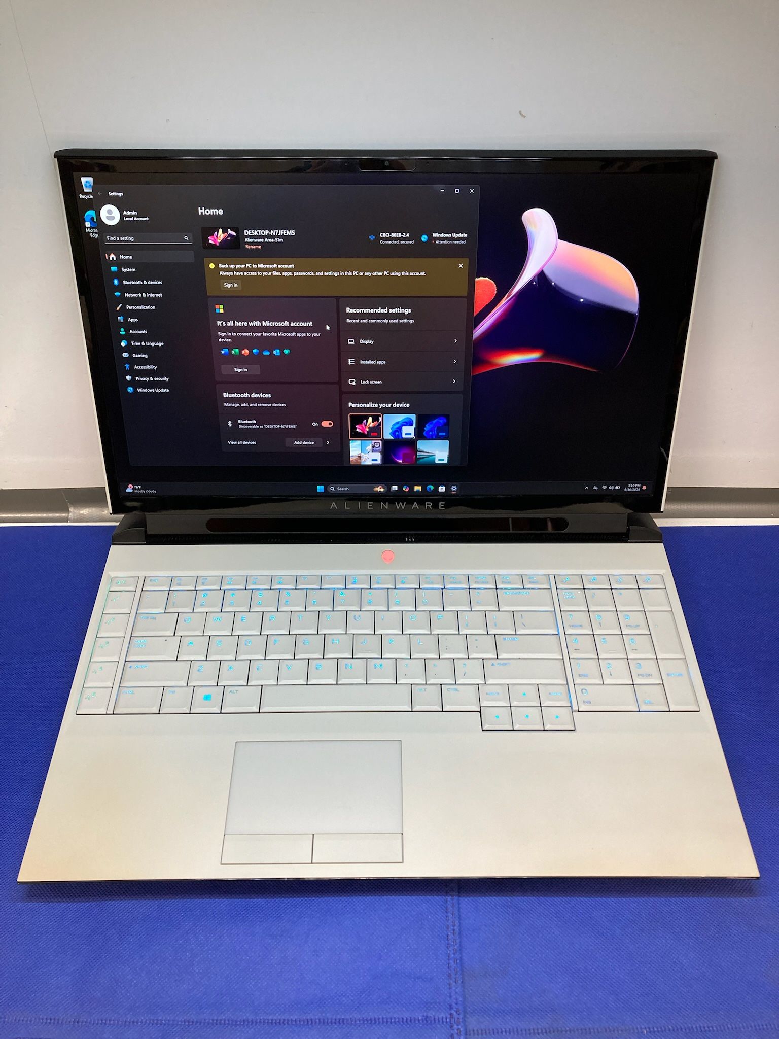 Alienware Area-51m i9-9900K 64GB 2TB SSD RTX 2070 Lunar Light