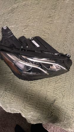 Benz Headlight