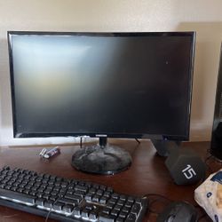 Curved Monitor 